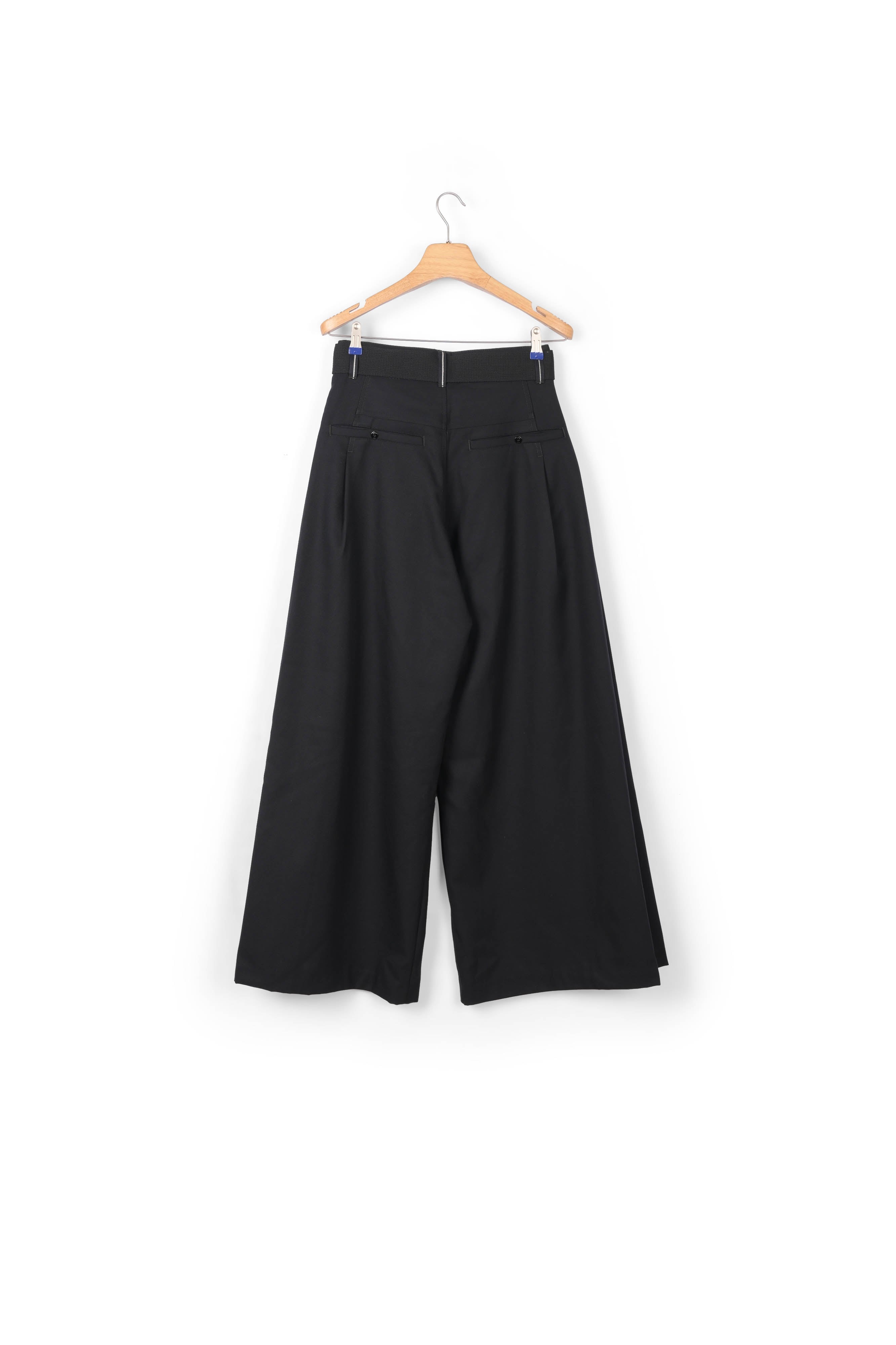 E Volume Pleated Pants Dada sport preloved - seconde main