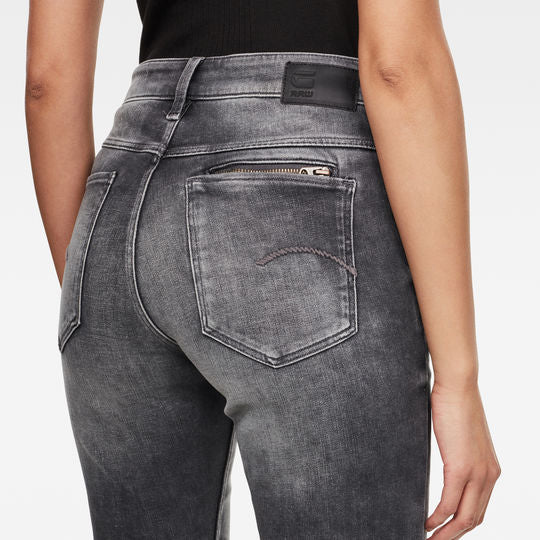 Noxer High Slim Short Raw Edge Dada sport preloved - seconde main