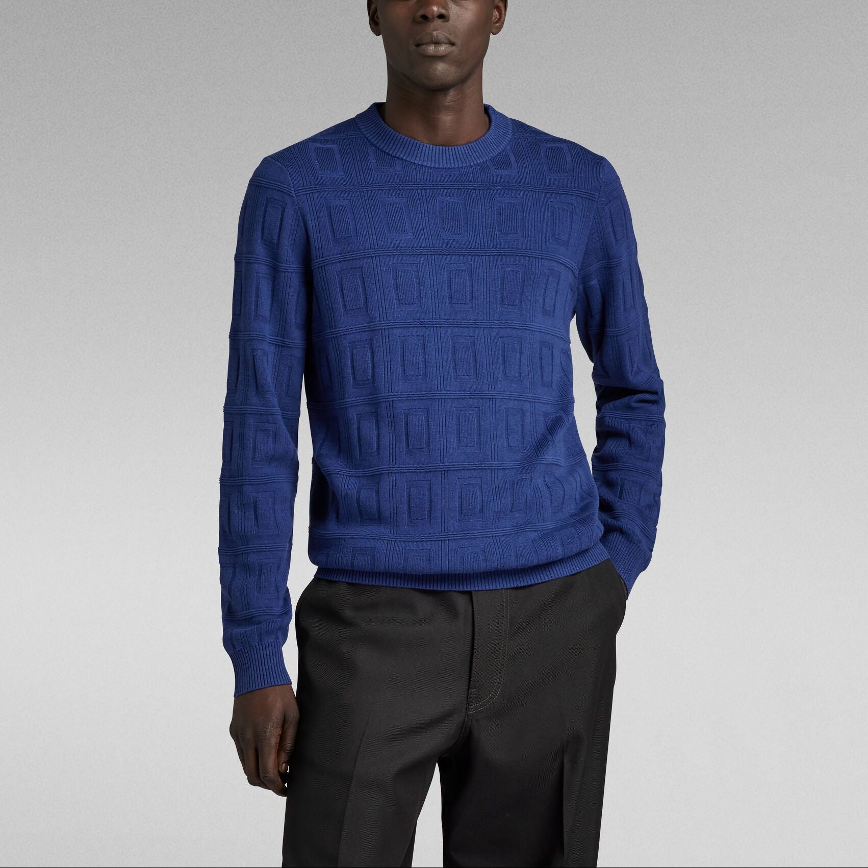 Table Structure Knitted Pullover Dada sport preloved - seconde main