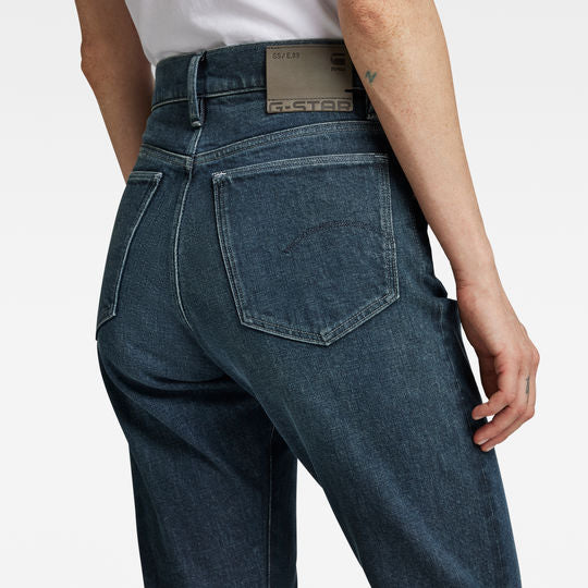 Virjinya Slim Jeans Dada sport preloved - seconde main
