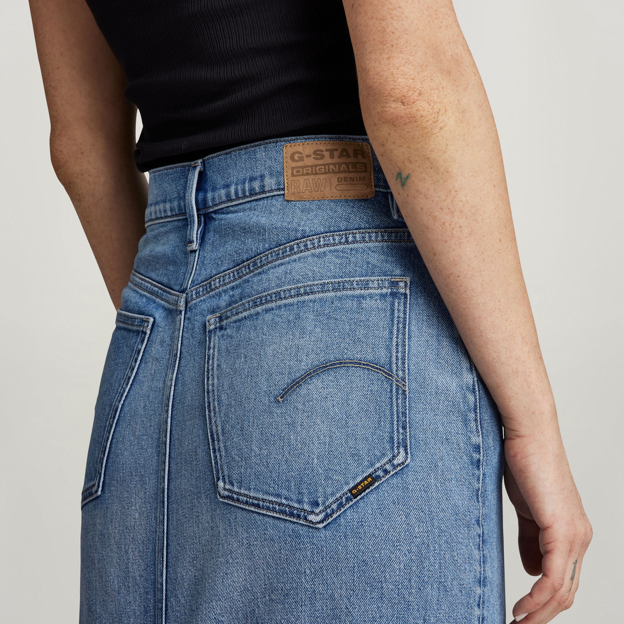 Viktoria Short Skirt Raw Edge Dada sport preloved - seconde main