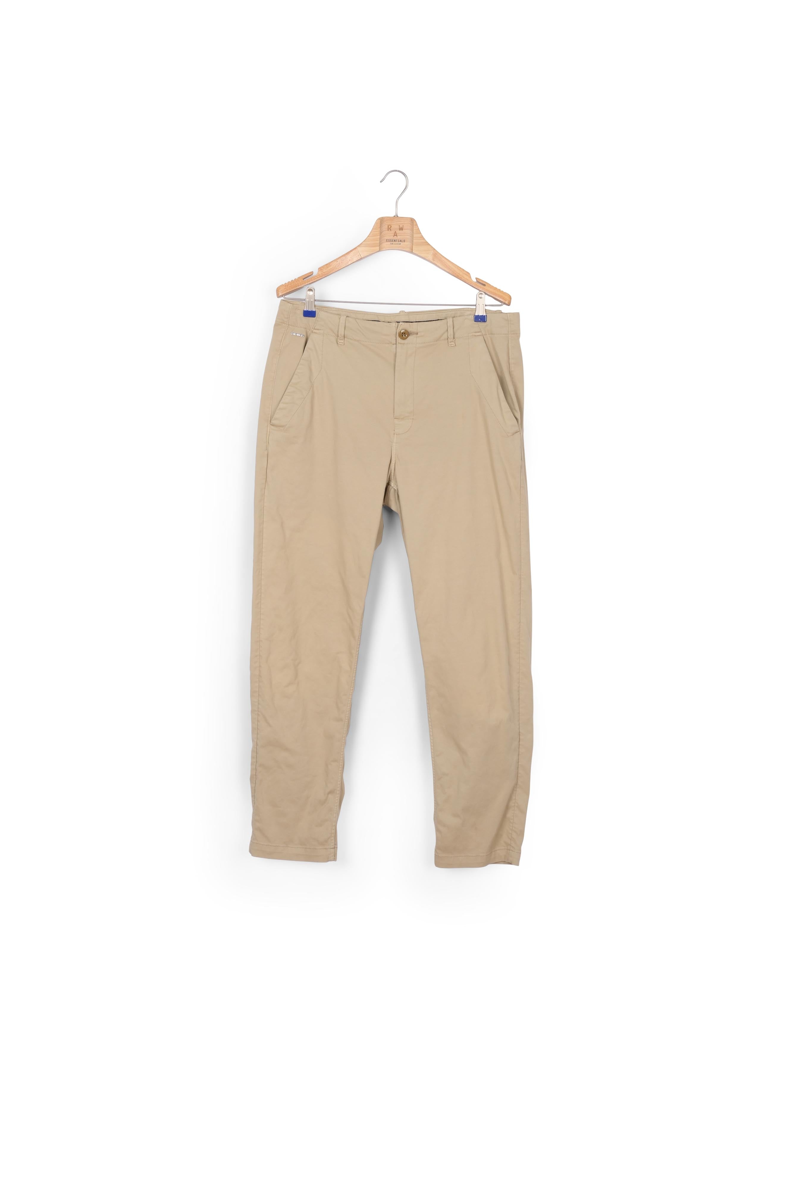 Page Boyfriend Chino Dada sport preloved - seconde main