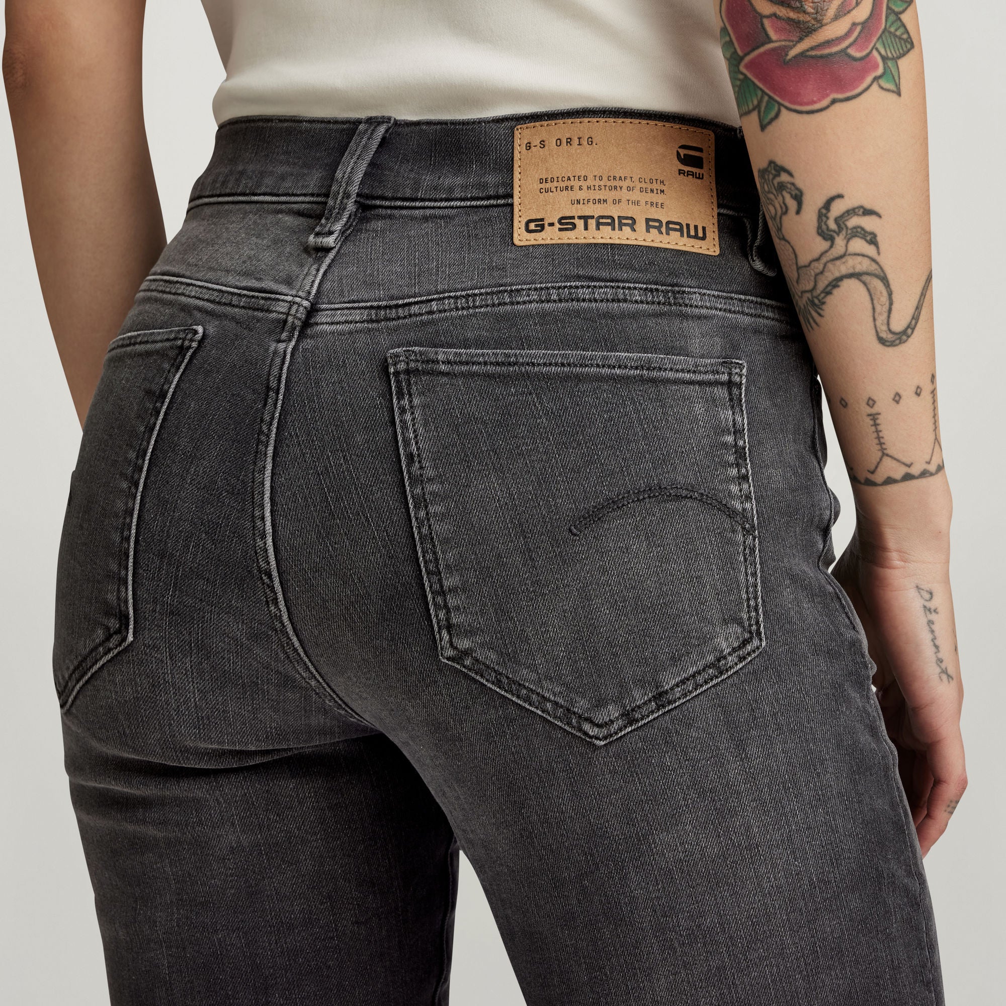 Jean Strace Straight Dada sport preloved - seconde main