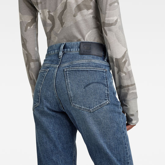 Virjinya Slim Jeans Dada sport preloved - seconde main