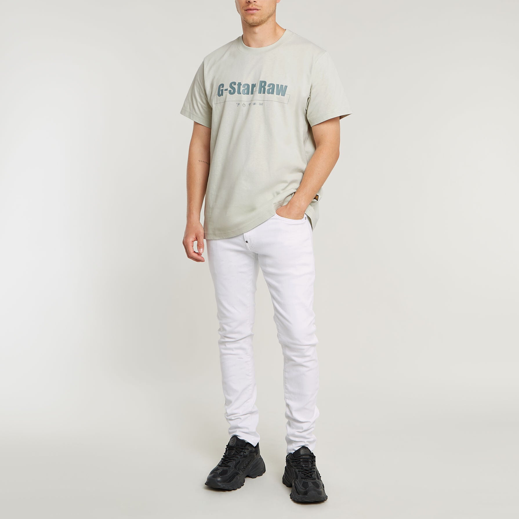 Revend FWD Skinny Jeans Dada sport preloved - seconde main